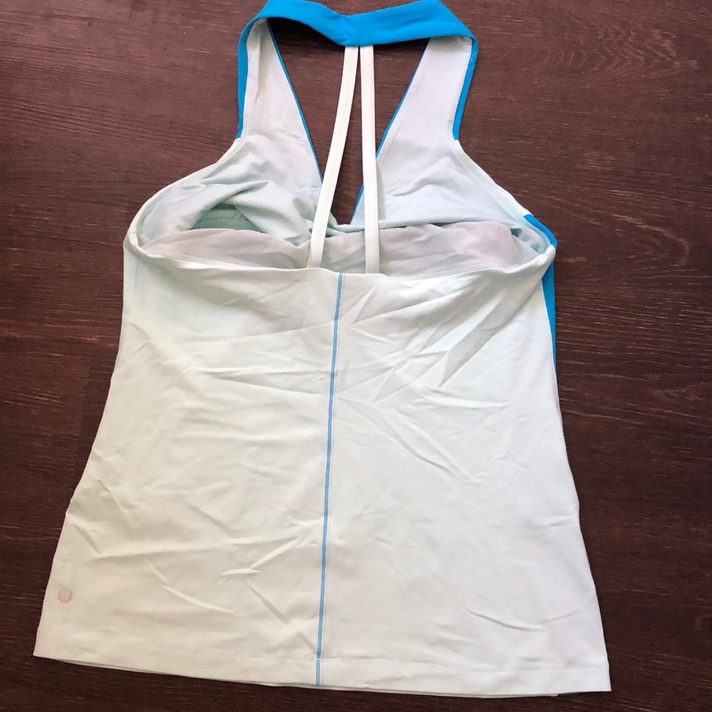 Athletic top - Picture 2 of 3